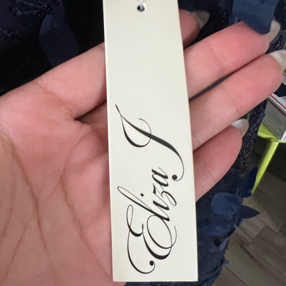 Eliza J  Floating Petals Long Sleeve Off The Shoulder Gown size 12/14 - Picture 3 of 9